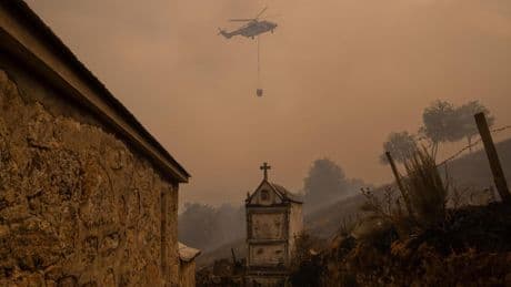 Galicia logra estabilizar los grandes incendios y ya no hay ningún fuego activo
