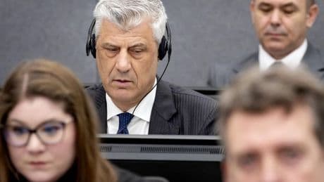 EEUU defiende al expresidente de Kosovo Thaçi y pone en duda las acusaciones de crímenes de guerracontra él en La Haya