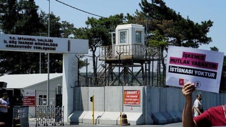 İHD ve TİHV’den Geri Gönderme Merkezleri kapatılsın çağrısı