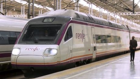 Francia e Italia están pasando por encima de Renfe. Sus ingresos y beneficios son enormes gracias a una liberalización a la carta