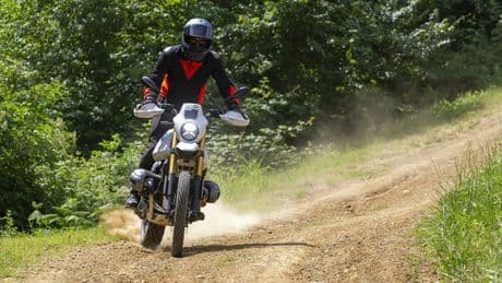 BMW R 12 G/S: "tutto fumo e tanto arrosto": la nostra prova su strada in sella alla nuova enduro stradale bavarese