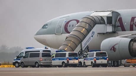 BILD-Reporter vor Ort - Abschiebeflug nach Afghanistan