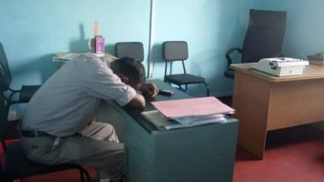 La 'pesadilla' de un hombre que lleva dos años sin dormir: "Estoy en un estado de alerta permanente"