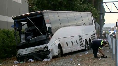 One person killed and 32 injured in Los Angeles tour bus crash