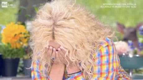 La gaffe in diretta imbarazza Antonella Clerici: cosa è successo