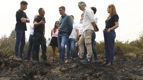 Sánchez viajará este martes a Extremadura para conocer la evolución del incendio de Jarilla