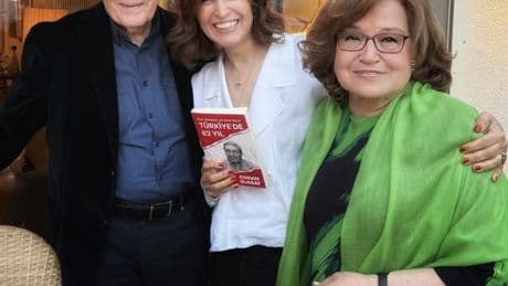 Dört kitap, üç davet, bir eski ülke