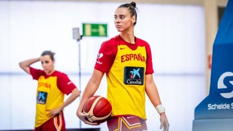Raquel Carrera apura para llegar al Eurobasket: "La idea es que esté, pero no pondremos en peligro su salud"