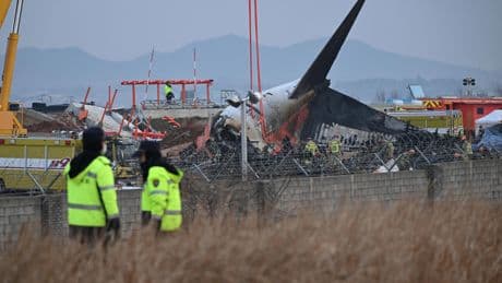 Corée du Sud : le pilote du Boeing 737-800 de Jeju Air aurait coupé le seul moteur intact avant le crash de l’avion