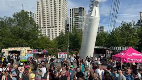 London Eye breaks down leaving people stranded on hottest day of the year