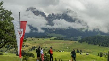 La alcaldesa que se quita la bandera