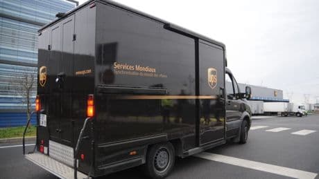 Le livreur de colis UPS va supprimer 20.000 postes dans le monde