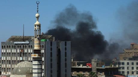 Siria, raid sul palazzo presidenziale. Israele: "Via agli attacchi più duri"