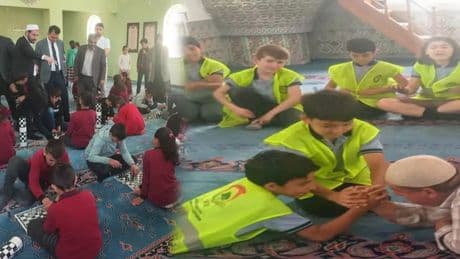Camilerde yankılanan çocuk sesi rahatsız etti! Velilerin destek verdiği proje fondaşın uykusunu kaçırdı