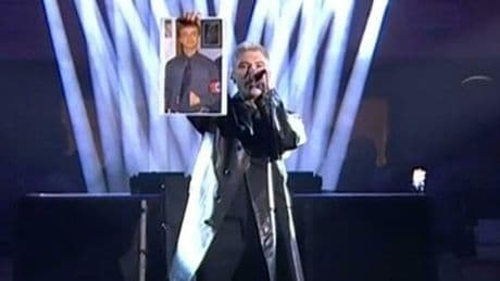 Fedez, dalla foto strappata di Bignami al congresso di Forza Italia giovani: il rapper accetta l'invito di Gasparri