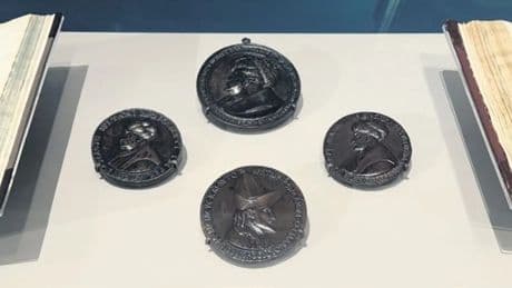 Fatih’in portreleri Londra’da sergileniyor