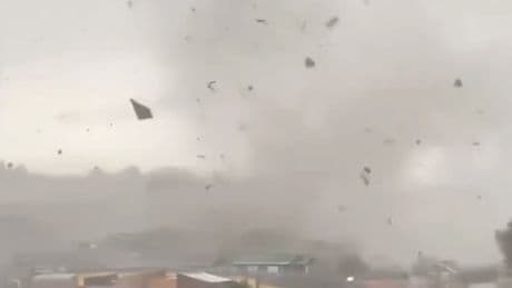 Un tornado provoca daños en 250 casas y deja ocho heridos en el sur de Chile