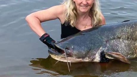 Brandenburg: Anglerkönigin Christine Hein erhält Morddrohungen