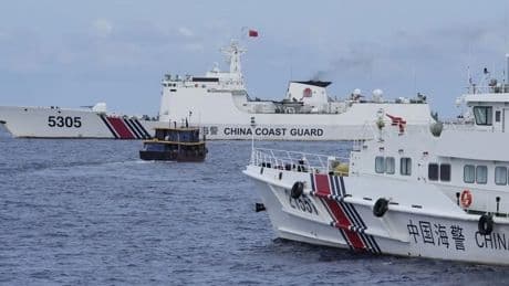 Çin ile Filipinler arasında tansiyon yükseldi: Güney Çin Denizi'nde tehlikeli manevra!