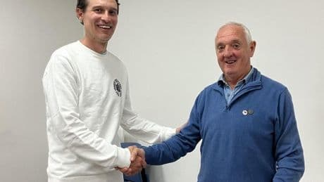 Adiós a una leyenda del fútbol vizcaíno: Mitxelo deja el Santutxu tras 48 años