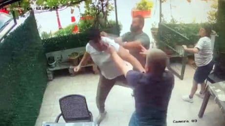 Adres Tekirdağ: Kız arkadaşını hatalı park nedeniyle uyaran esnafı yumrukladı