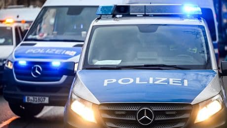 Angriff auf Polizisten - Großeinsatz bei Kreisliga-Spiel in Sachsen