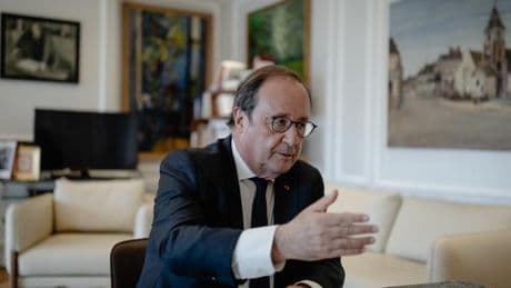 François Hollande : « Si le gouvernement veut écarter le risque de la censure, il doit réviser profondément ce budget »