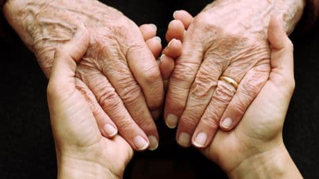 Royaume-Uni : née en 1909, la doyenne de l'humanité fête ses 116 ans