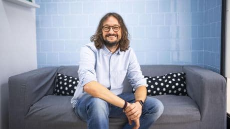 Alberto Soler, psicólogo: “La autoestima no es que no veamos nuestros defectos, es que seamos capaces de verlos y que estemos en paz con ellos”