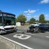 Automobilist (41) botst frontaal tegen De Lijn-bus aan halte in Wevelgem
