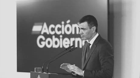 Del apagón a la luz de gas de Sánchez con los "operadores privados"