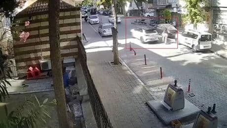 Genç kadına dehşeti yaşattı: Önce taciz etti sonra ayağını ezdi