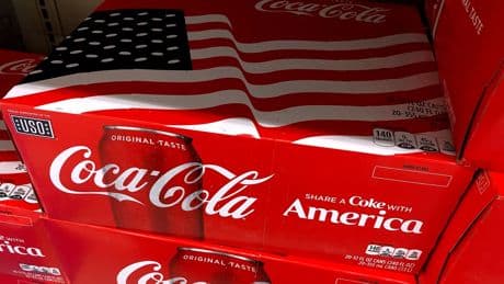 Coca-Cola se pronuncia por primera vez: admite que ha hecho caso a Trump y revela parte de su fórmula secreta