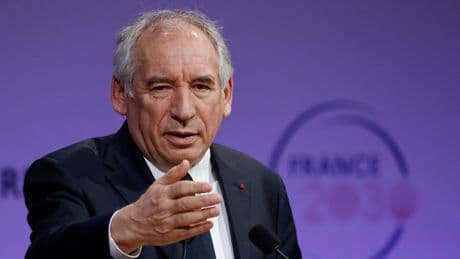 Budget, droits de douane… La situation se complique pour François Bayrou, sous pression de LR et du RN