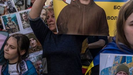 Ukraine Accuses Russia of Stalling Peace Negotiations