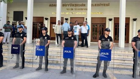 İşadamından CHP’li Karalar’a şok suçlamalar! Hak edişlerimi alabilmek için 4,5 milyon ödedim