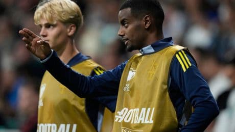 Alexander Isak plays first minutes of season following Liverpool transfer saga