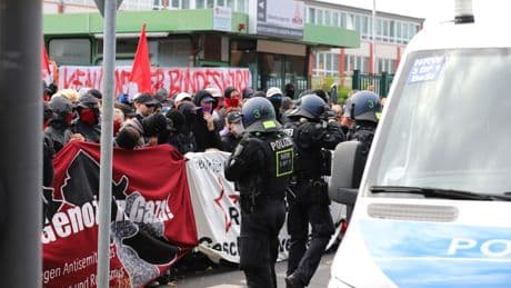 Steckt ein ehemaliger Extremist hinter dem Antikriegs-Bündnis „Rheinmetall entwaffnen“?
