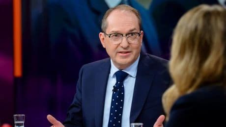 „Ich mache Ihnen den Vorwurf der Heuchelei“, sagt die Journalistin zu Dobrindt
