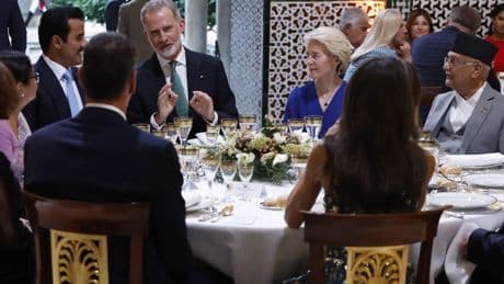 Felipe VI, en la cena de la cumbre de la ONU en Sevilla: &quot;El multilateralismo es la vía más sólida y duradera hacia la paz&quot;