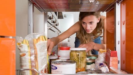 Ungebetene Gäste: So schützen Sie Ihre Küche vor Speckkäfern und Larven