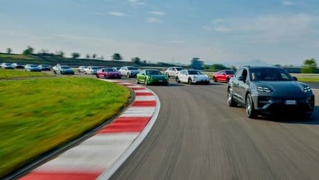 Porsche, arriva il Registro Italiano E-Motion: è il primo Club di sole Bev della Cavallina tedesca
