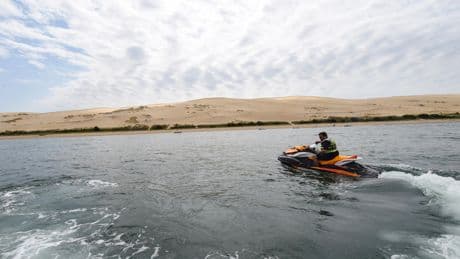 Bassin d’Arcachon : une base de jet-ski veut s’implanter dans un port, malgré la colère des ostréiculteurs
