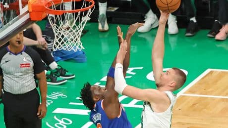 Kristaps Porzingis likely to play in Game 2 after exiting Game 1 early
