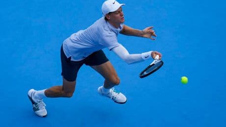 Tennis: super Sinner a Cincinnati, vola in semifinale