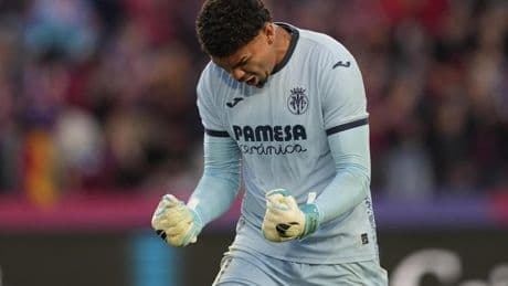 Las mejores paradas de la jornada 37 en Primera