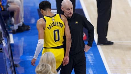 Finales NBA : «Si je peux marcher, alors je veux jouer», martèle Haliburton, blessé et méconnaissable au Game 5