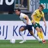 Go Ahead met gelukje op voorsprong: Fortuna-verdediger maakt eigen goal