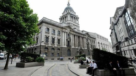 Spionagering: Mehrjährige Haftstrafen für russische Spione in London