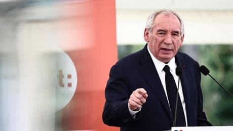 « Treize jours » pour choisir entre « le chaos et la responsabilité » : Bayrou met la pression aux députés